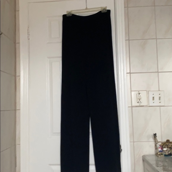 A classic St John black suit - Picture 4 of 4